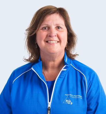 Portret van Hanita Berk, secretaresse bij Paulides Fysiotherapie.